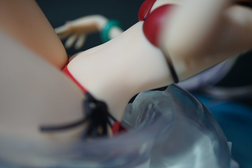 イラストのモデリングに使える冴えカノ澤村・スペンサー・英梨々のセクシー水着のフィギュアのくびれの接写